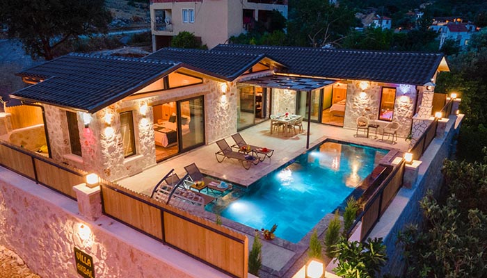 Kısmi Korunaksız Tatil Evlerimiz